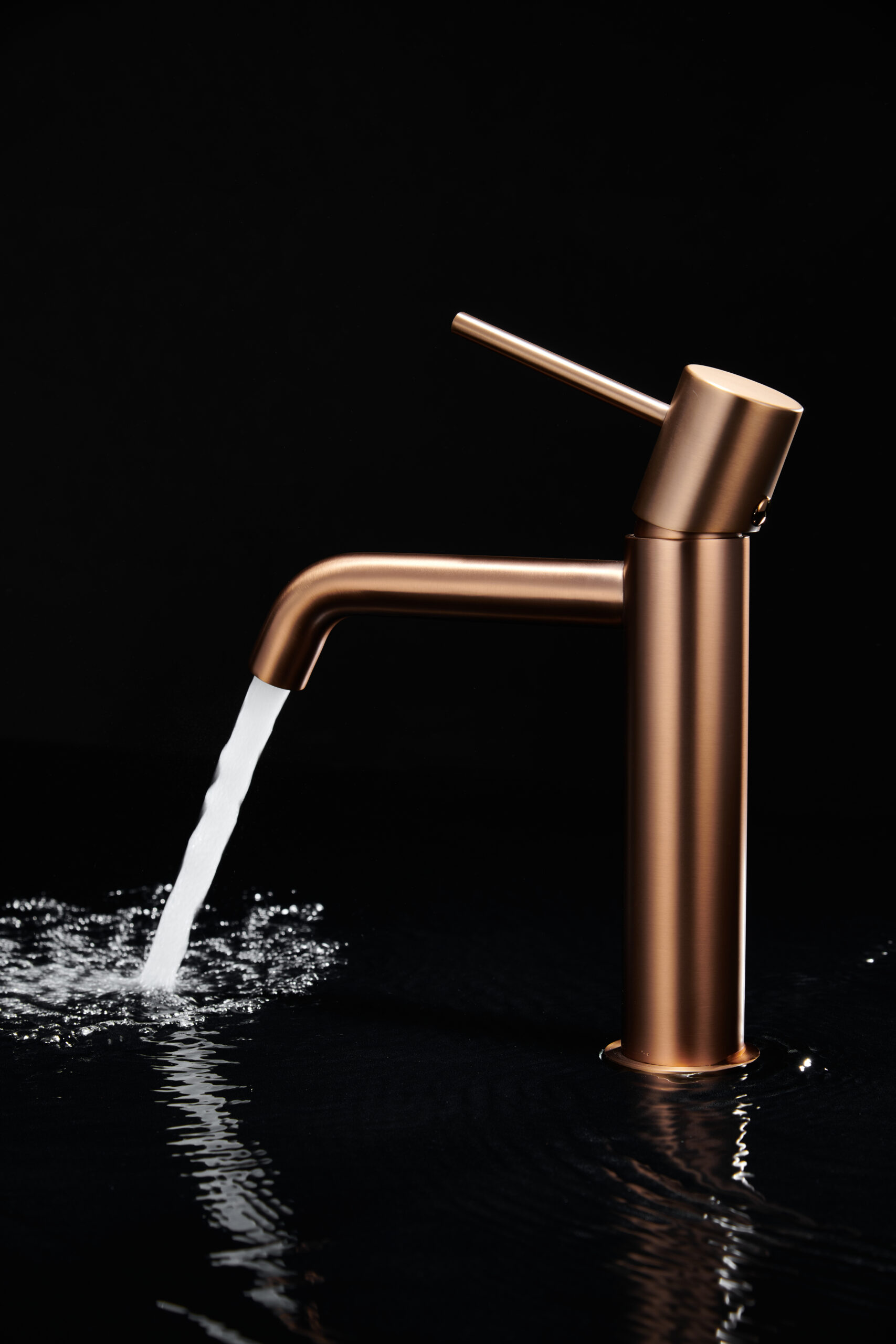 Grifo Monomando Lavabo Monza Oro Rosa Cepillado 4 | Amatile Grifo Monomando Lavabo Monza Oro Rosa Cepillado - Imagen 4